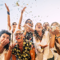 Venez fêter votre anniversaire avec nous ! Venez fêter votre anniversaire avec nous !