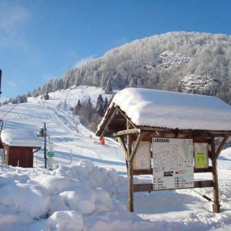 Sortie en raquettes à neige à Larcenaire