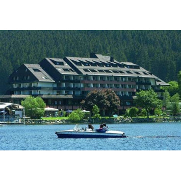 Séjour 4 J dans un magnifique Hôtel au bord du Titisee